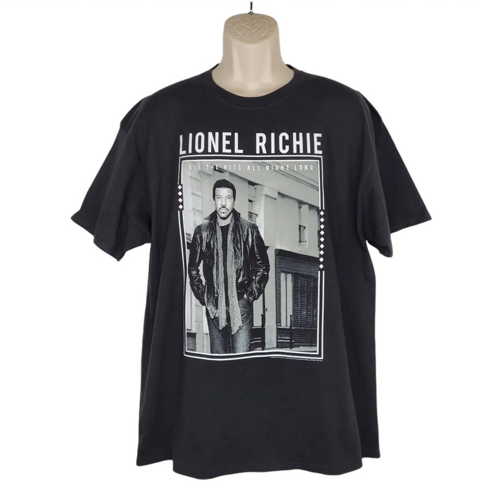 Lionel Richie  Black T-shirt Gift For Fan Unisex